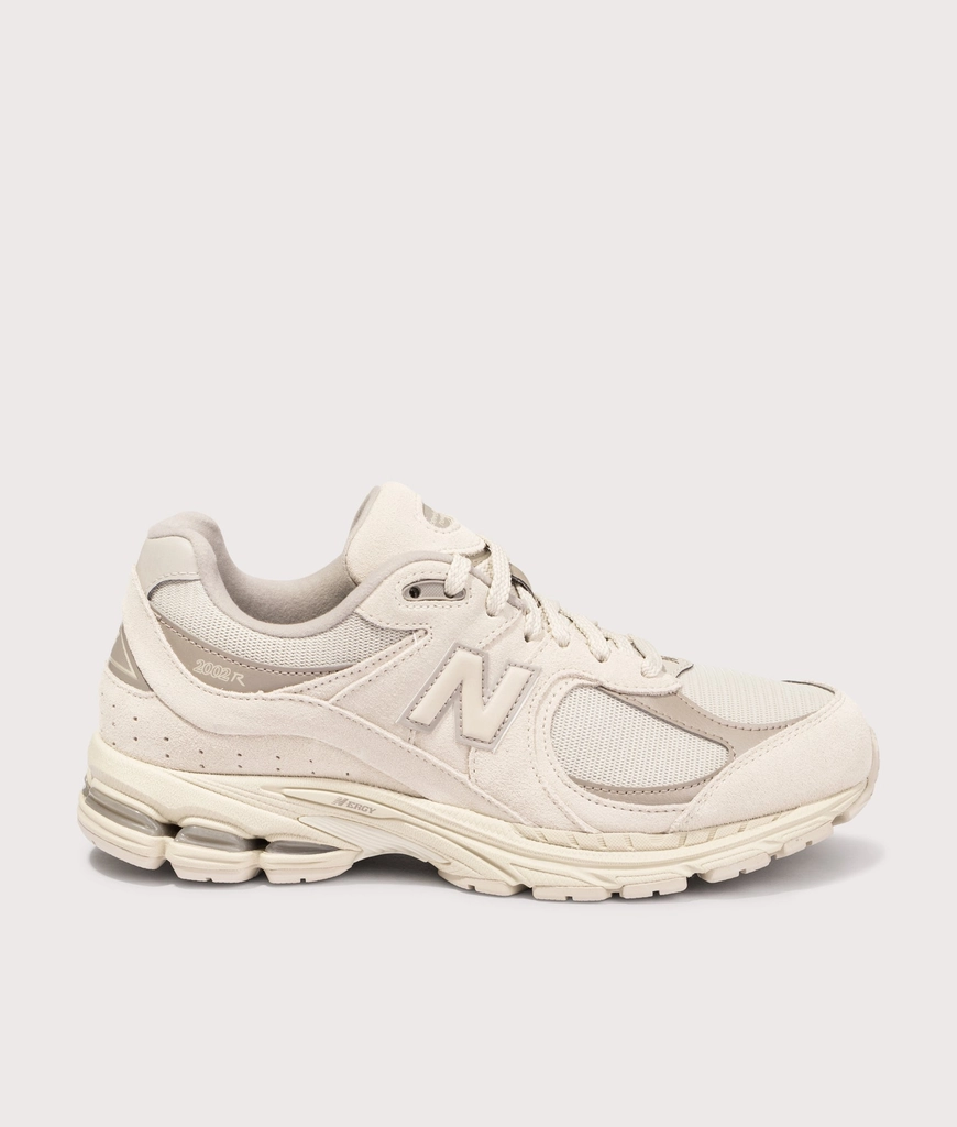 New Balance Mens 2002R Sneakers